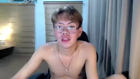 Su-jin online show from April 14, 12:11 pm