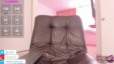 su_ssie online show from March 2, 6:19 pm