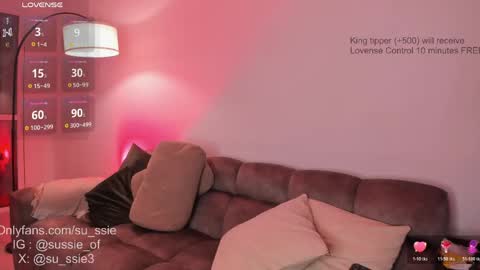 su_ssie online show from June 1, 1:29 am