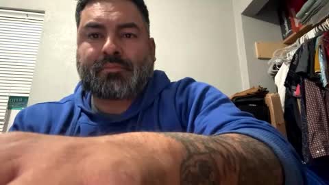 suavecito67 online show from February 1, 1:44 am