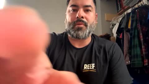 Snapshot of suavecito67 chatting on February 2, 4:54 pm suavecito67 online show from February 2, 4:54 pm