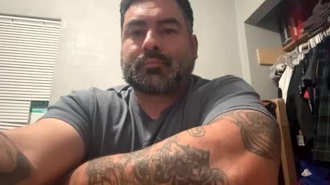 Snapshot of suavecito67 chatting on February 21, 3:12 am suavecito67 online show from February 21, 3:12 am