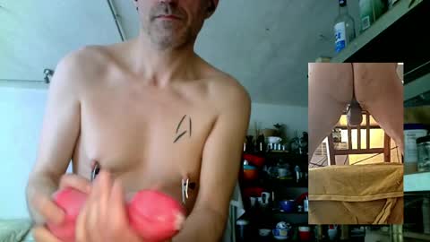 Snapshot of sub4black chatting on April 3, 1:31 pm Sub2ChocoLad online show from April 3, 1:31 pm