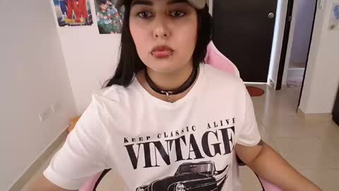 Snapshot of sub_nezuko_69 chatting on February 26, 4:45 pm sub_nezuko_69 online show from February 26, 4:45 pm