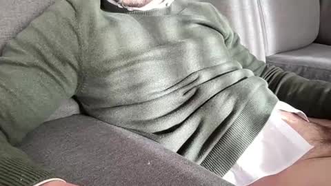 Snapshot of subalex1 chatting on December 20, 10:49 am alex online show from December 20, 10:49 am