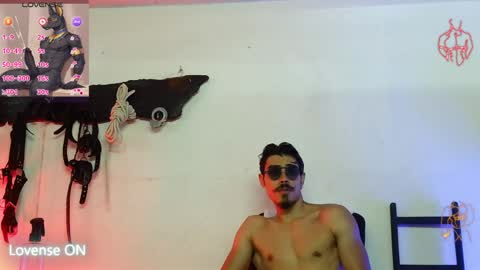 subarashi_ishi69 online show from April 1, 7:00 pm