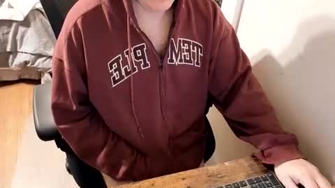 subbrian online show from April 8, 2:33 am