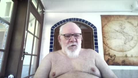 Snapshot of subbtmpig4u chatting on June 7, 5:38 pm SubBtmPig4U online show from June 7, 5:38 pm