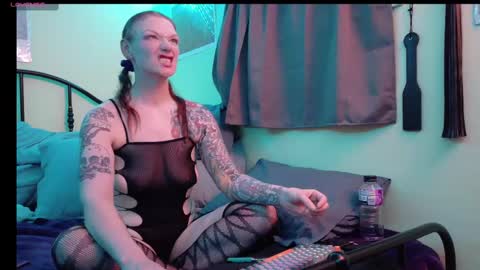 Snapshot of subbypunkruby77 chatting on October 2, 2:18 am SubbyPunkRuby online show from October 2, 2:18 am