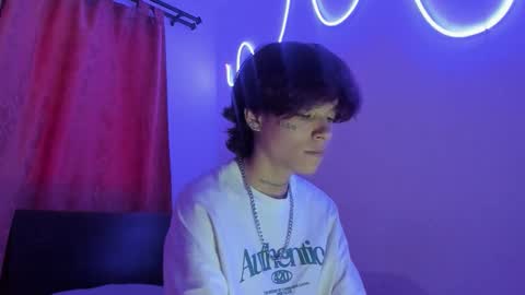 nico online show from December 16, 6:13 pm