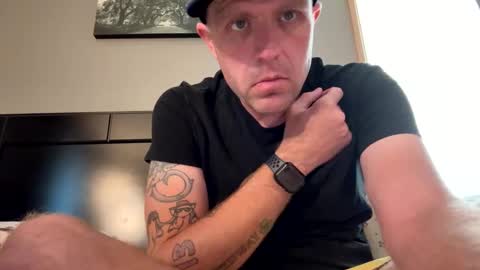 Snapshot of submissivebrett373 chatting on October 8, 9:34 pm submissivebrett373 online show from October 8, 9:34 pm