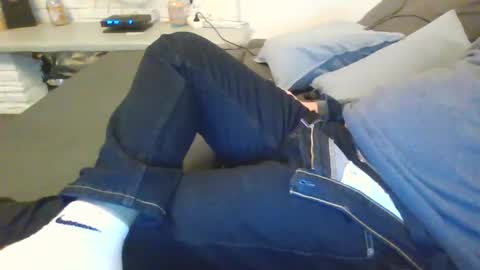 Snapshot of submissivguy chatting on December 3, 6:49 pm submissivguy online show from December 3, 6:49 pm