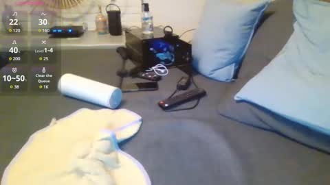 Snapshot of submissivguy chatting on December 14, 4:31 pm submissivguy online show from December 14, 4:31 pm