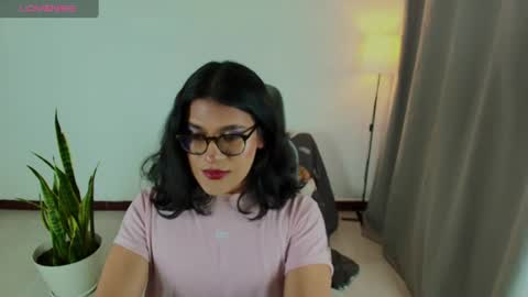 Snapshot of succubus_vitta chatting on June 22, 10:07 pm Vitta online show from June 22, 10:07 pm