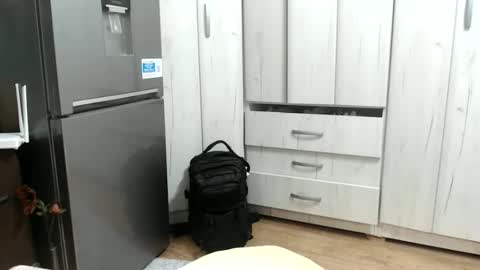 succubusqueen669 online show from September 13, 12:21 am