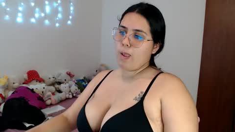 Sofi Kitty online show from February 5, 7:07 pm