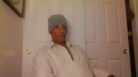 Snapshot of suckitu812 chatting on November 5, 7:30 am SUCKITU812 online show from November 5, 7:30 am