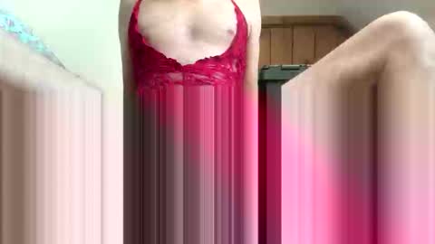 Snapshot of suckmeoffuk chatting on February 13, 9:05 am JJ online show from February 13, 9:05 am