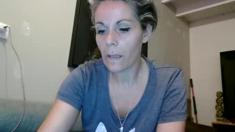 sucrette5629 online show from March 7, 9:18 am