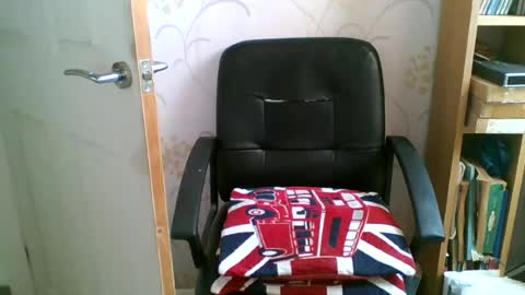 Snapshot of suffolkboy4 chatting on July 15, 7:24 am suffolkboy4 online show from July 15, 7:24 am