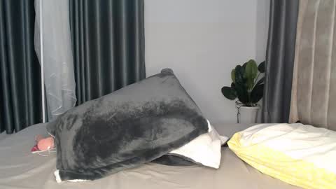 Snapshot of sugar_br0wn chatting on October 5, 6:39 pm sugarboooty online show from October 5, 6:39 pm