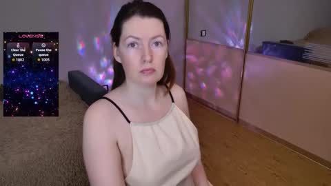 Snapshot of sugar_desire chatting on September 30, 9:42 pm Instagram faroffland online show from September 30, 9:42 pm