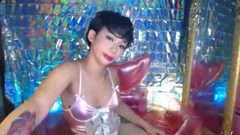 Snapshot of sugar_hally chatting on September 16, 5:14 pm your ultimate goddess online show from September 16, 5:14 pm