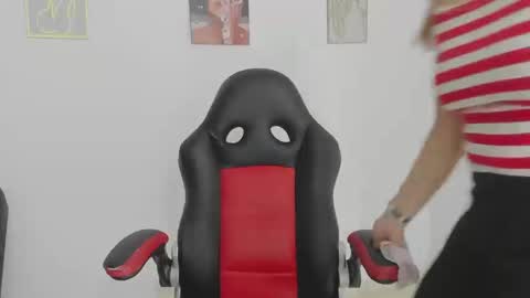 sugar_milff online show from September 19, 3:02 pm