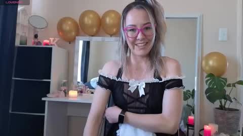 Snapshot of sugar_spice_all_things_nice chatting on October 9, 12:03 pm Sugar 4pm-8pm CAT Mon-Fri online show from October 9, 12:03 pm