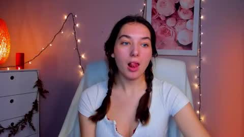 Megan online show from December 27, 4:54 pm