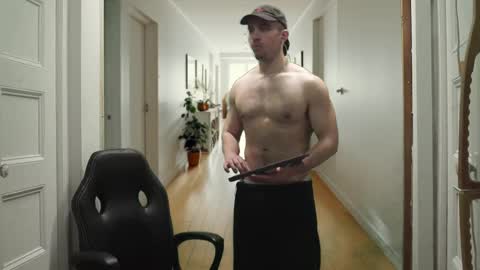 Snapshot of sugardotdom chatting on February 25, 2:36 am Sugar online show from February 25, 2:36 am