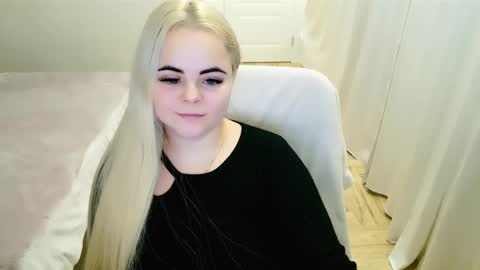 sugarkissx online show from March 1, 4:15 am