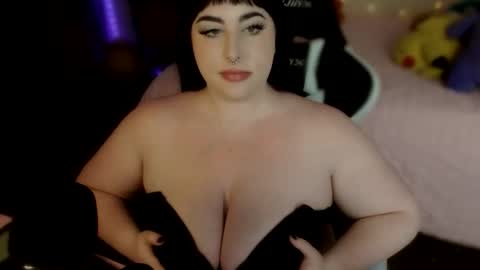 Snapshot of sugarrrbabydoll chatting on May 2, 9:31 pm Lucy Love online show from May 2, 9:31 pm