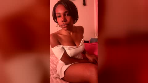 Kim Lee online show from June 8, 11:54 am