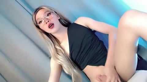 LoveSugar online show from October 6, 10:18 pm