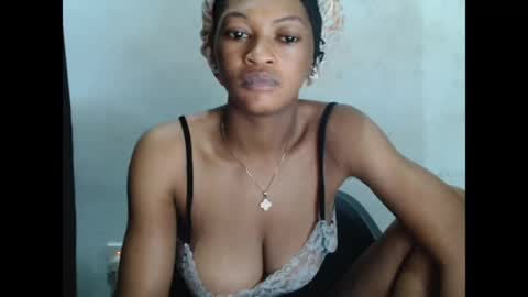Snapshot of sugarxpussy chatting on April 14, 2:39 am sugarxpussy online show from April 14, 2:39 am