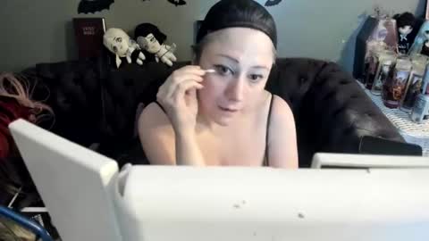 Sugary online show from April 13, 6:46 pm