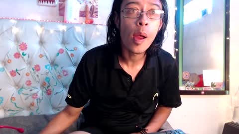 suggabrown_ online show from January 18, 6:32 pm