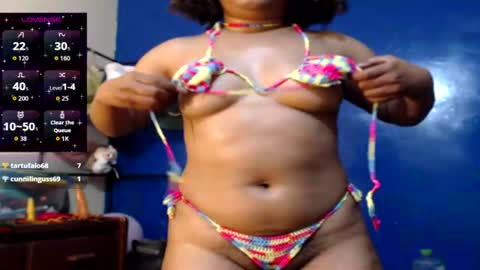 suggabrown_ online show from July 13, 10:18 am