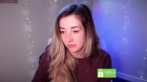 Snapshot of suggestivebehavior chatting on November 12, 5:24 pm Mia online show from November 12, 5:24 pm