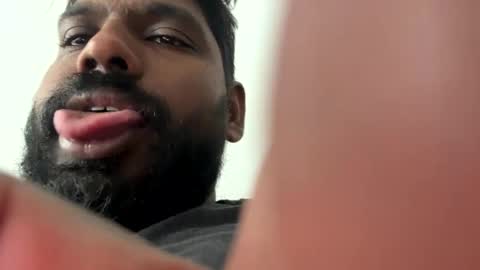 Let me be your knight that saves you online show from September 24, 1:03 pm