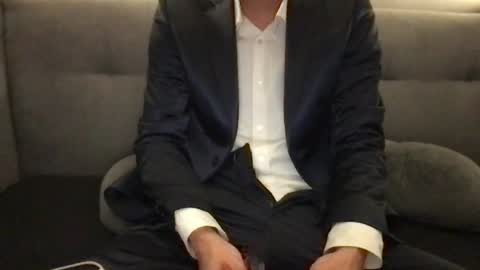 suitfetishez online show from June 12, 1:26 am