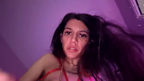 Asian and a white online show from January 8, 10:28 am