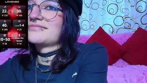    online show from December 19, 10:06 pm