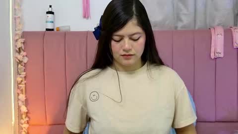 sukilove18 online show from October 8, 11:24 pm