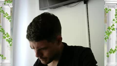 Snapshot of sultansgirls chatting on March 6, 2:13 pm The Sultan online show from March 6, 2:13 pm