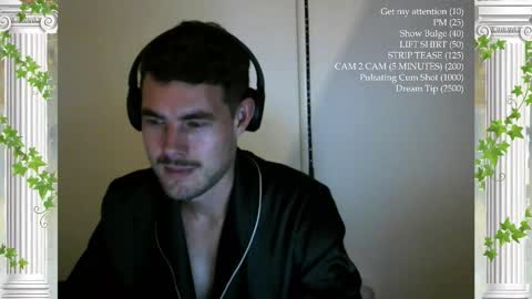 Snapshot of sultansgirls chatting on March 18, 2:26 am The Sultan online show from March 18, 2:26 am