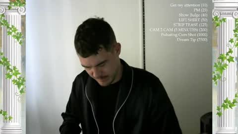 Snapshot of sultansgirls chatting on March 23, 12:20 pm The Sultan online show from March 23, 12:20 pm