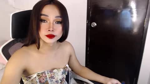 Snapshot of sultry_cyramore chatting on October 24, 8:22 am sultry cyramore online show from October 24, 8:22 am