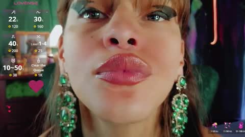 Summer online show from February 10, 9:30 pm